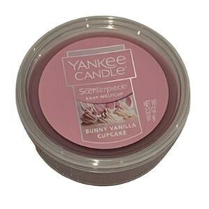 🆕 Yankee Candle Scenterpiece Easy MeltCup Bunny Vanilla Cupcake